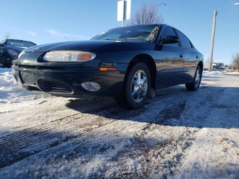 2001 Oldsmobile Aurora for sale at Geareys Auto Sales of Sioux Falls, LLC in Sioux Falls SD