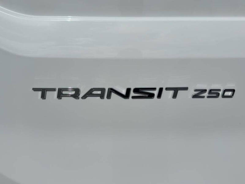 2025 Ford Transit 250
