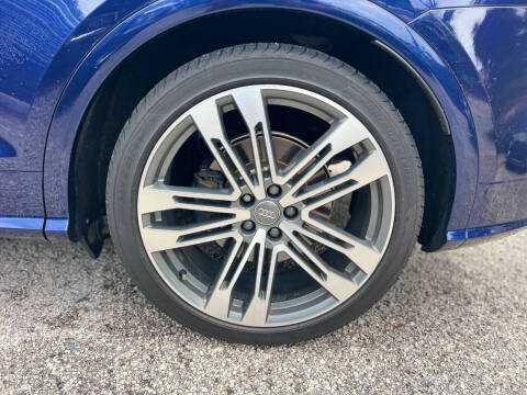 2018 Audi SQ5 3.0T quattro Premium Plus