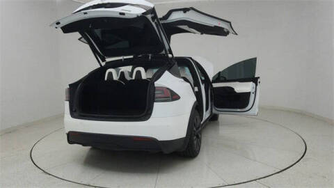2022 Tesla Model X Plaid