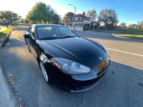 2008 Hyundai Tiburon for sale at Ideal Wheels in Lakeland FL