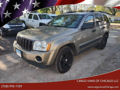 2005 Jeep Grand Cherokee for sale at Cargo Vans of Chicago LLC in Bradley IL