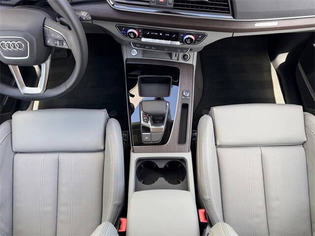 2025 Audi Q5 quattro S line Prem Plus 45 TFSI