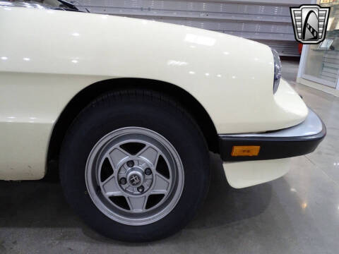 1984 Alfa Romeo Spider Veloce