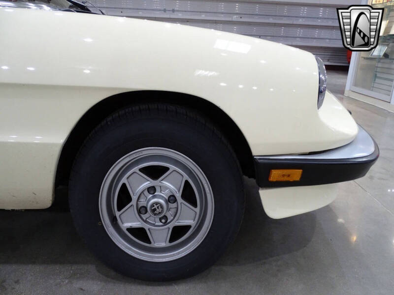 1984 Alfa Romeo Spider Veloce