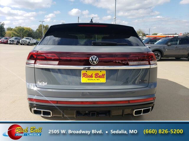 2024 Volkswagen Atlas Cross Sport SEL R-Line 4Motion