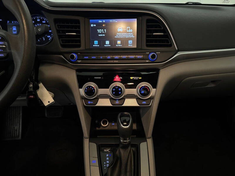 2019 Hyundai Elantra