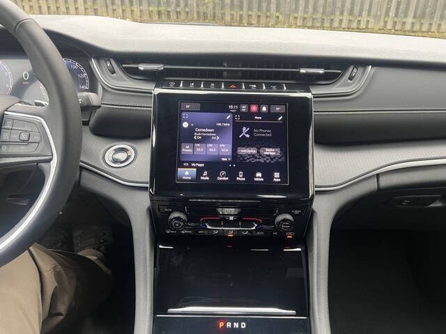 2024 Jeep Grand Cherokee L Laredo