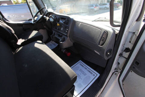 2015 Freightliner M2 106