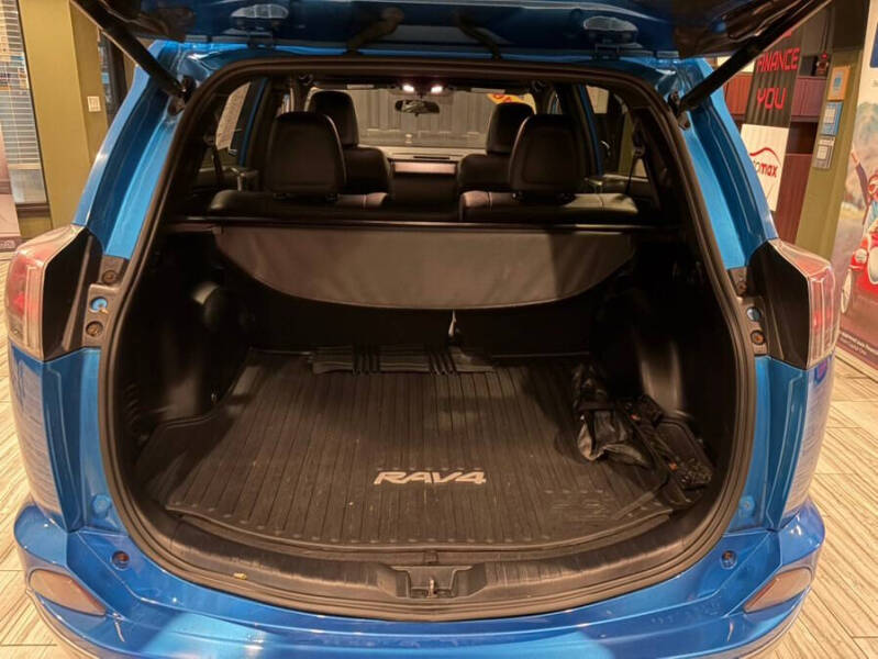 2016 Toyota RAV4 SE