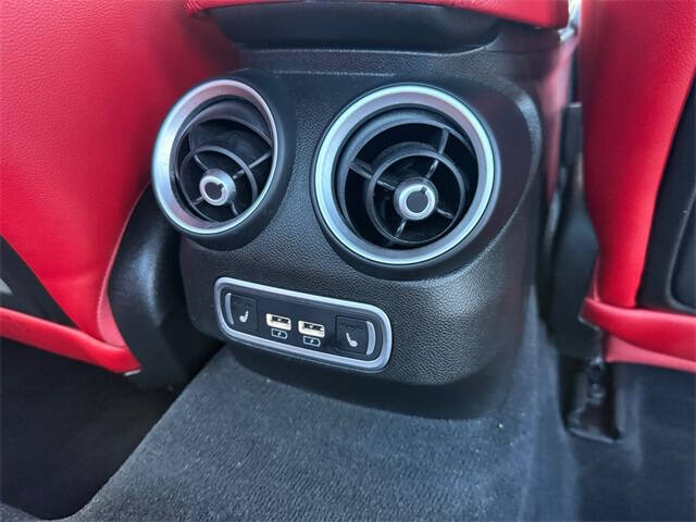 2022 Alfa Romeo Giulia Veloce