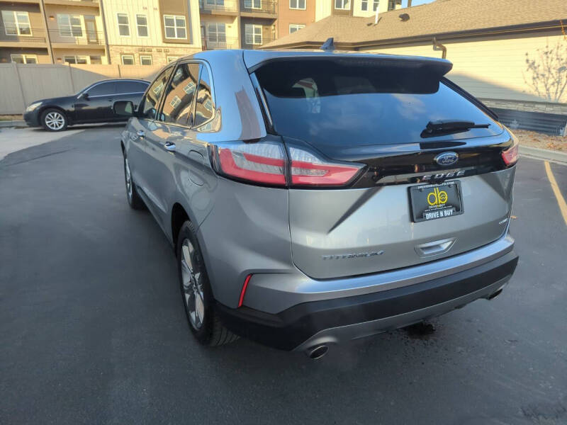 2024 Ford Edge Titanium