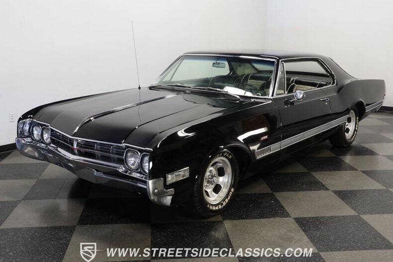 1966 Oldsmobile Starfire