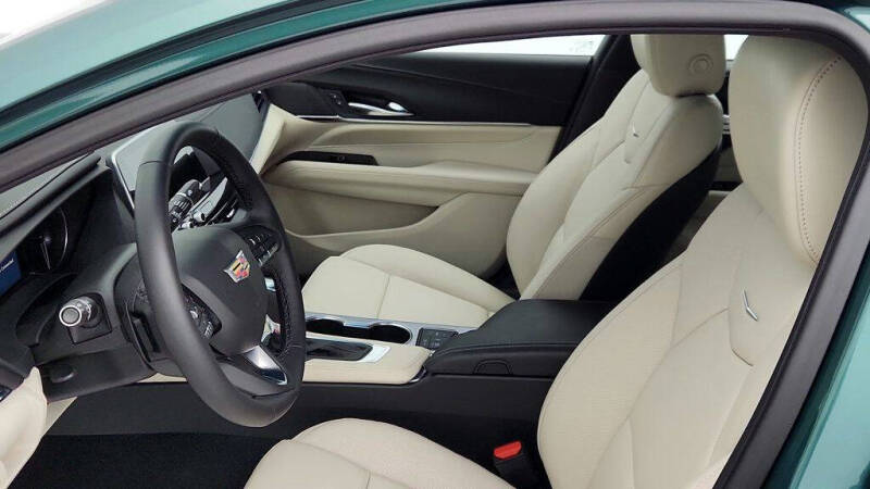 2025 Cadillac CT4 Premium Luxury