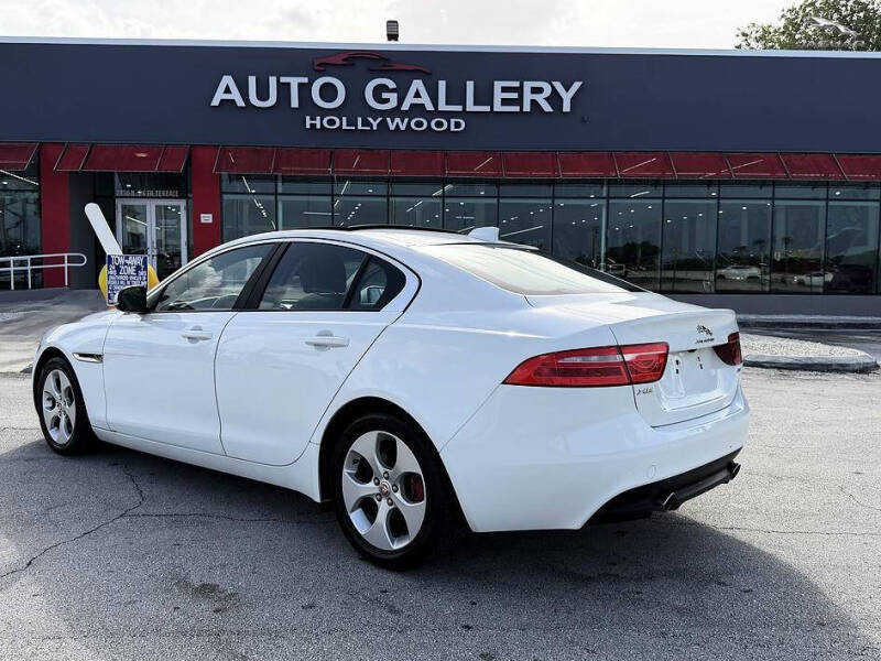 2017 Jaguar XE 25t