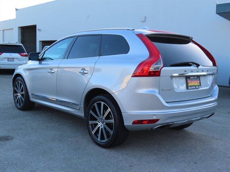 2016 Volvo XC60 T5 Drive-E Premier
