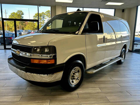2024 Chevrolet Express 2500
