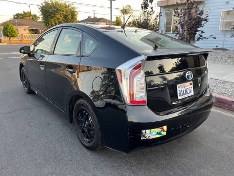 2012 Toyota Prius Three