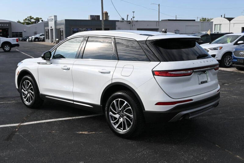 2022 Lincoln Corsair Standard