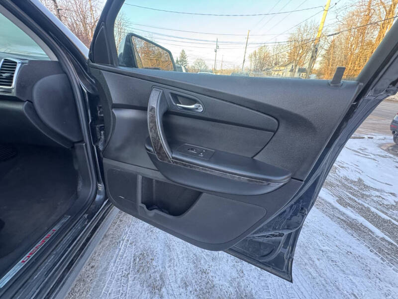 2011 GMC Acadia Denali