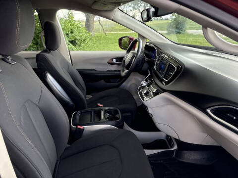 2018 Chrysler Pacifica Touring Plus
