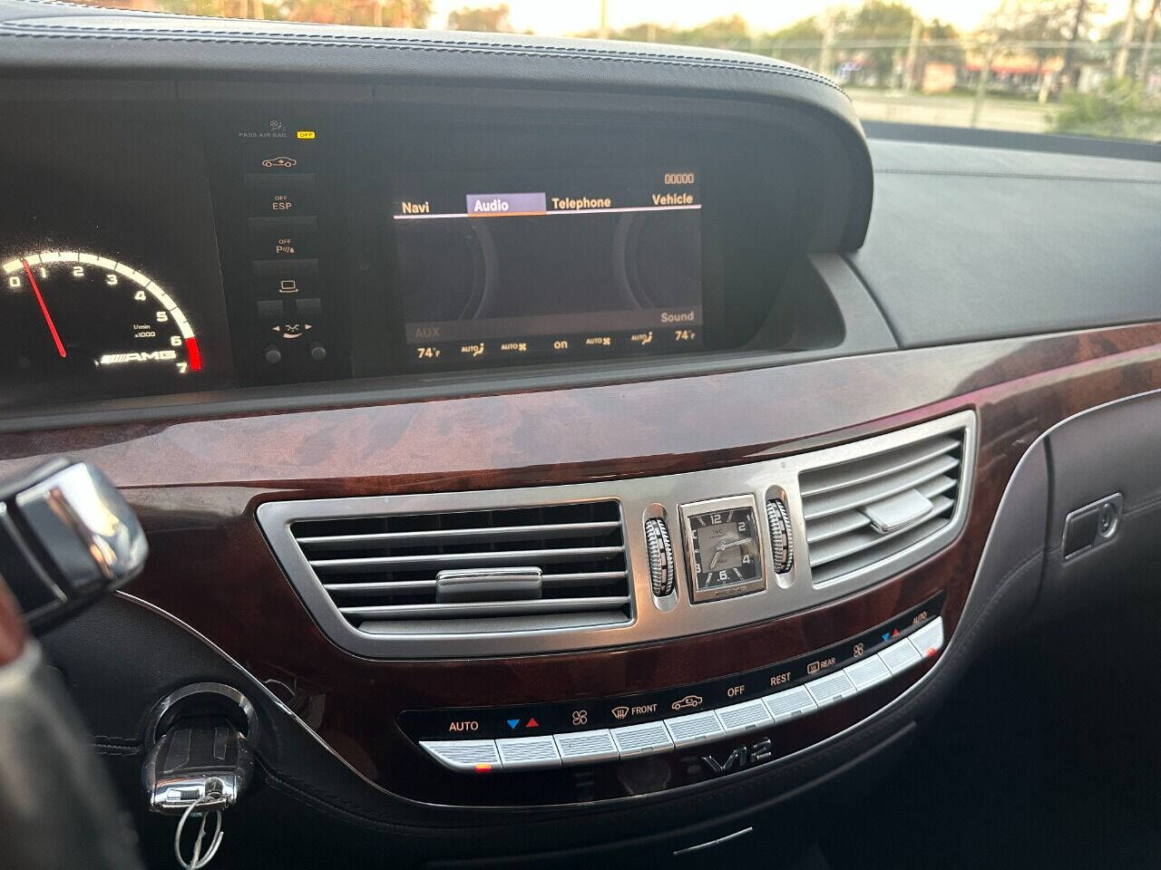 2007 Mercedes-Benz S-Class Sedan - $27,900
