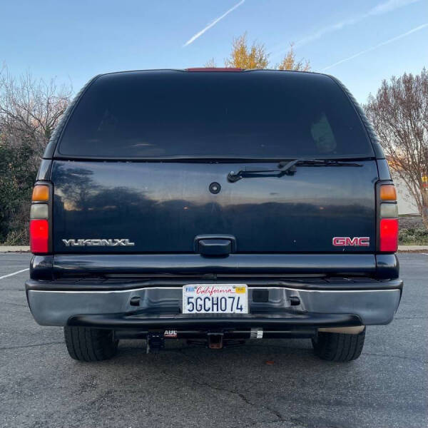 2004 GMC Yukon XL 1500 SLE