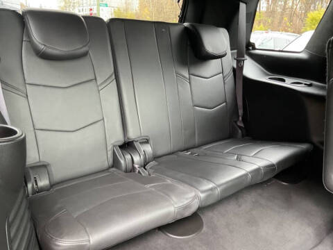 2016 Cadillac Escalade Platinum