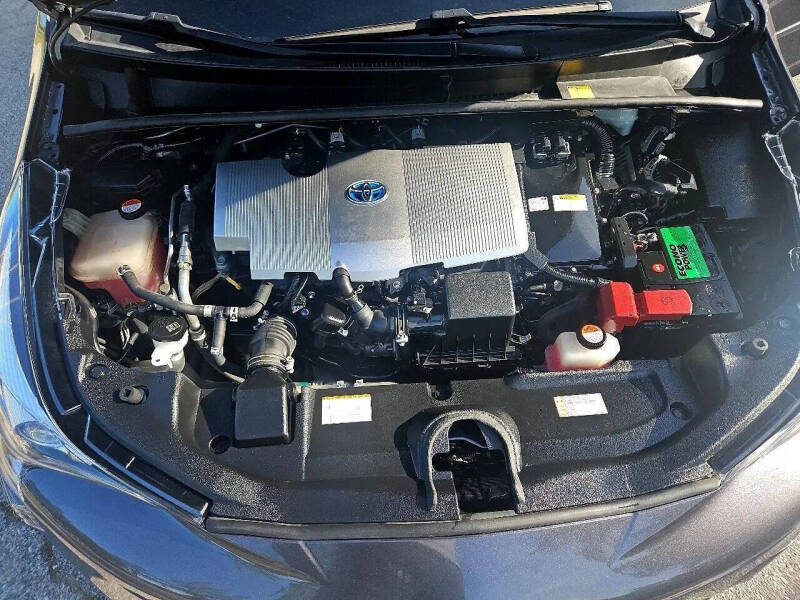 2016 Toyota Prius Three Touring