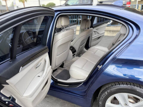 2013 BMW 5 Series 528i