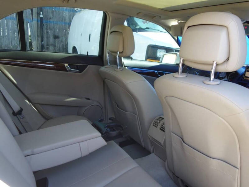 2011 Mercedes-Benz C-Class C 300 Sport