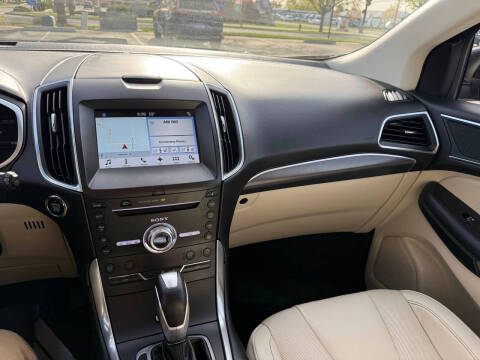 2018 Ford Edge Titanium