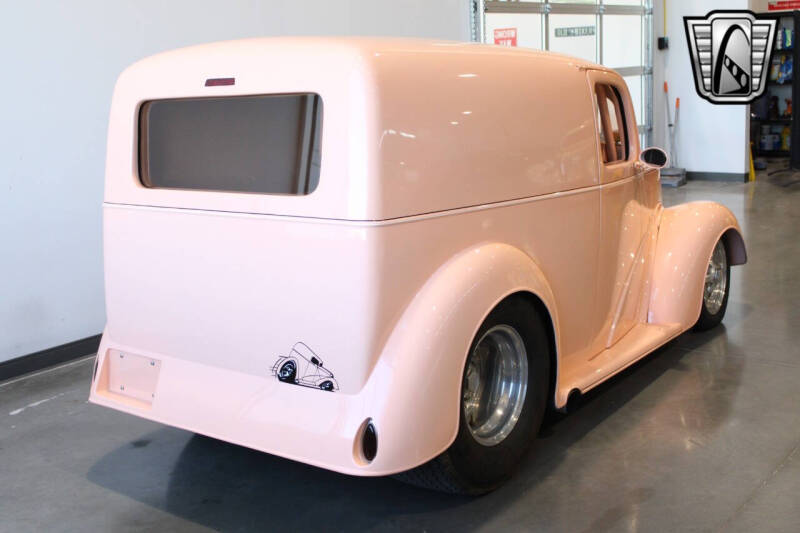 1950 Ford Anglia Thames