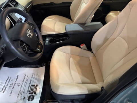 2022 Toyota Prius XLE