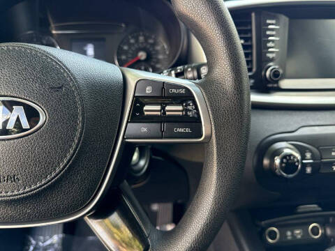 2019 Kia Sorento LX