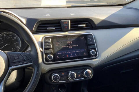 2022 Nissan Versa SV