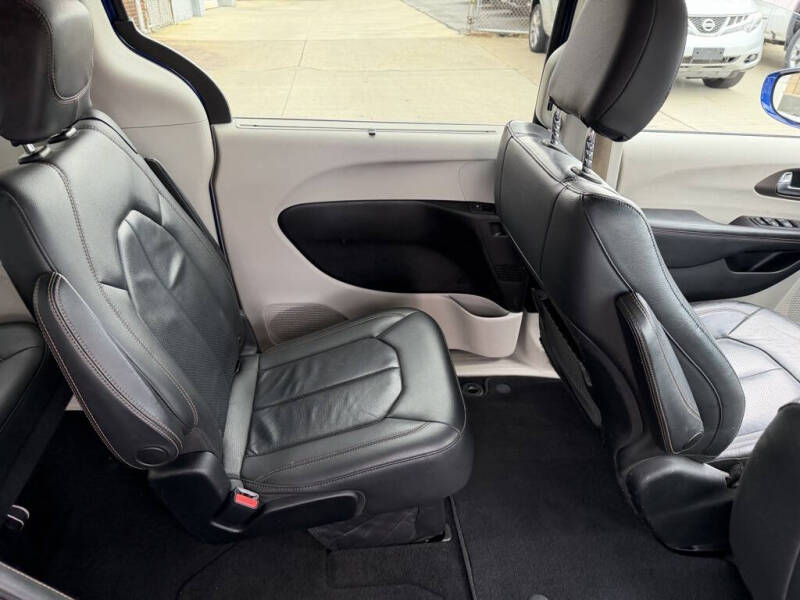 2019 Chrysler Pacifica Touring L