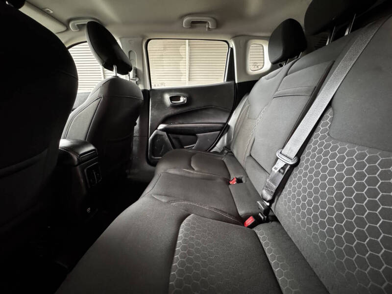 2018 Jeep Compass Sport