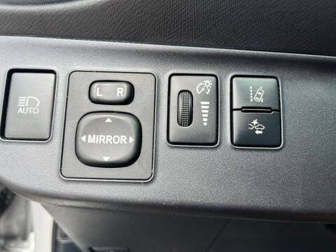 2017 Toyota Prius c Two