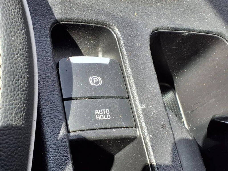 2022 Kia Forte GT Line