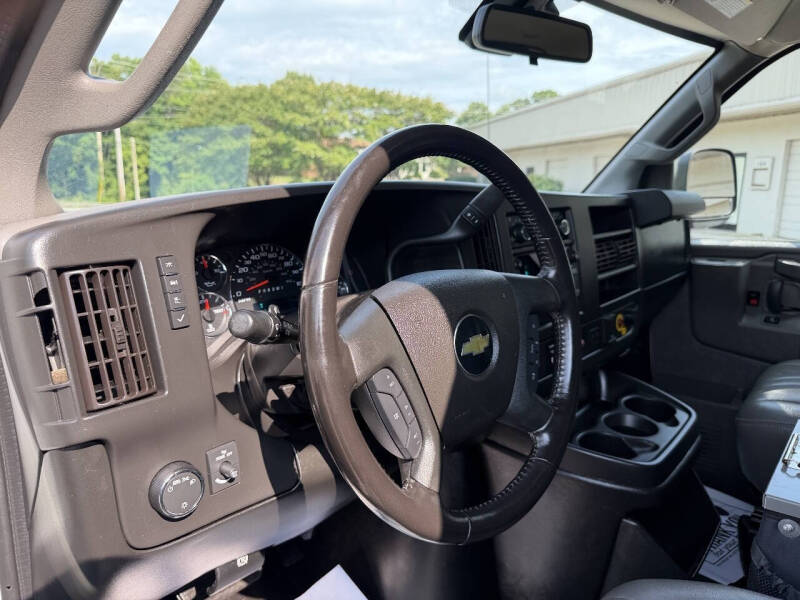 2020 Chevrolet Express 2500