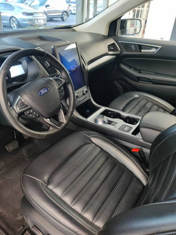 2022 Ford Edge