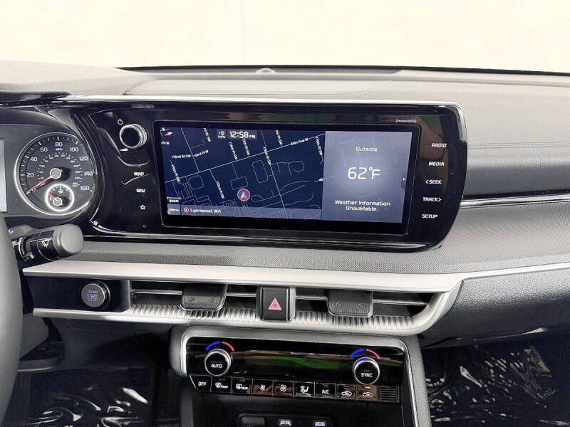 2022 Kia K5