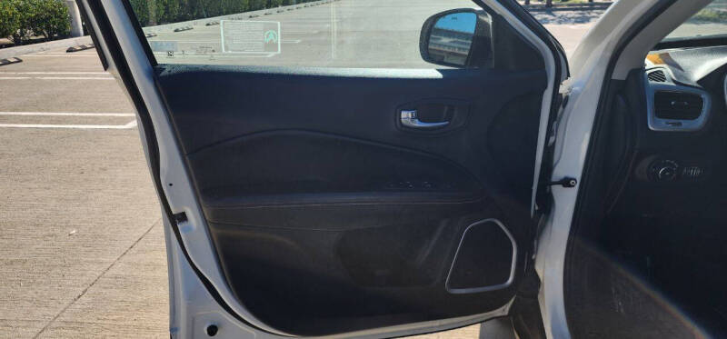 2020 Jeep Compass Sun and Safety Edition