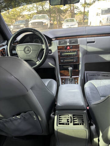 1996 Mercedes-Benz E-Class E 320