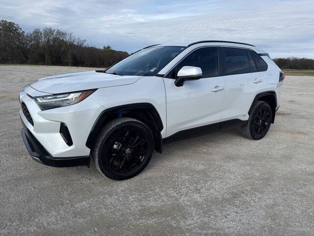 2023 Toyota RAV4 Hybrid SE