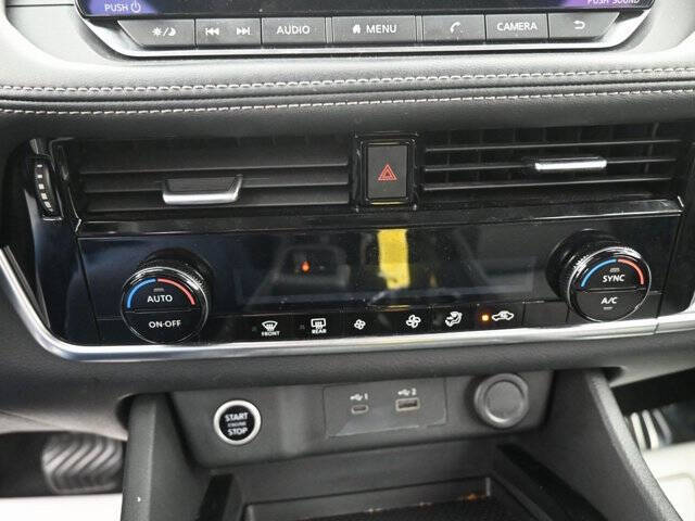 2022 Nissan Rogue SV