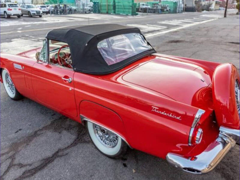 1956 Ford Thunderbird