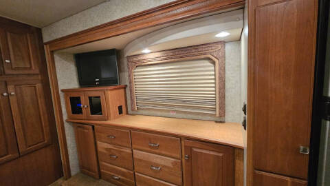 2009 Winnebago Itssca Meridian 34Y