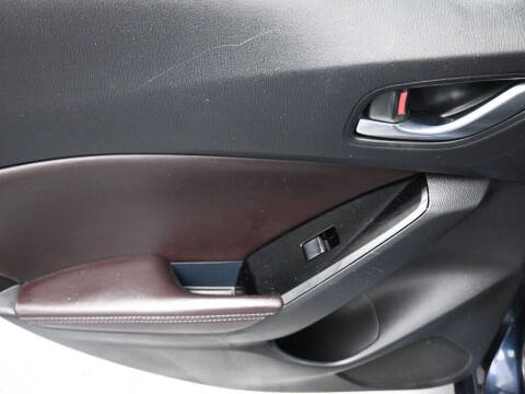 2017 Mazda MAZDA3 Touring